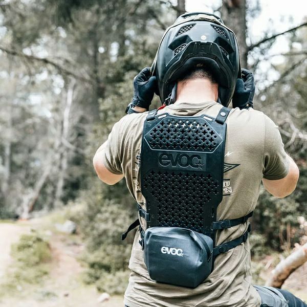 evoc TORSO PROTECTOR/イーボック トルソ プロテクター/L/XL