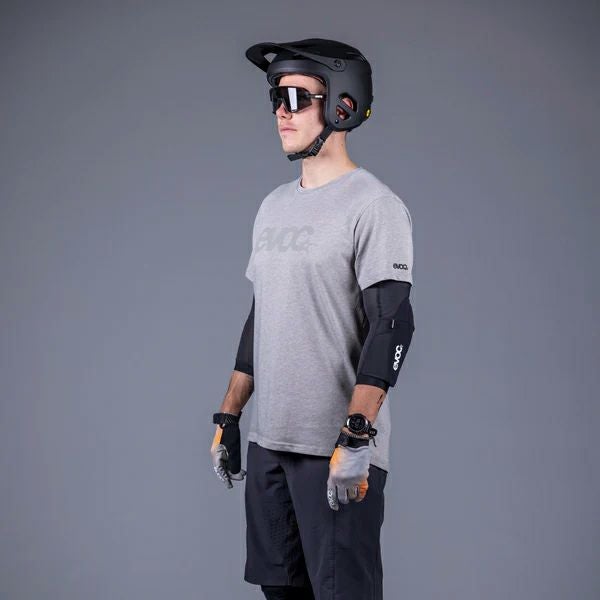 evoc ELBOWPROTECTOR LS FLEX LITE/イーボック エルボープロテクター